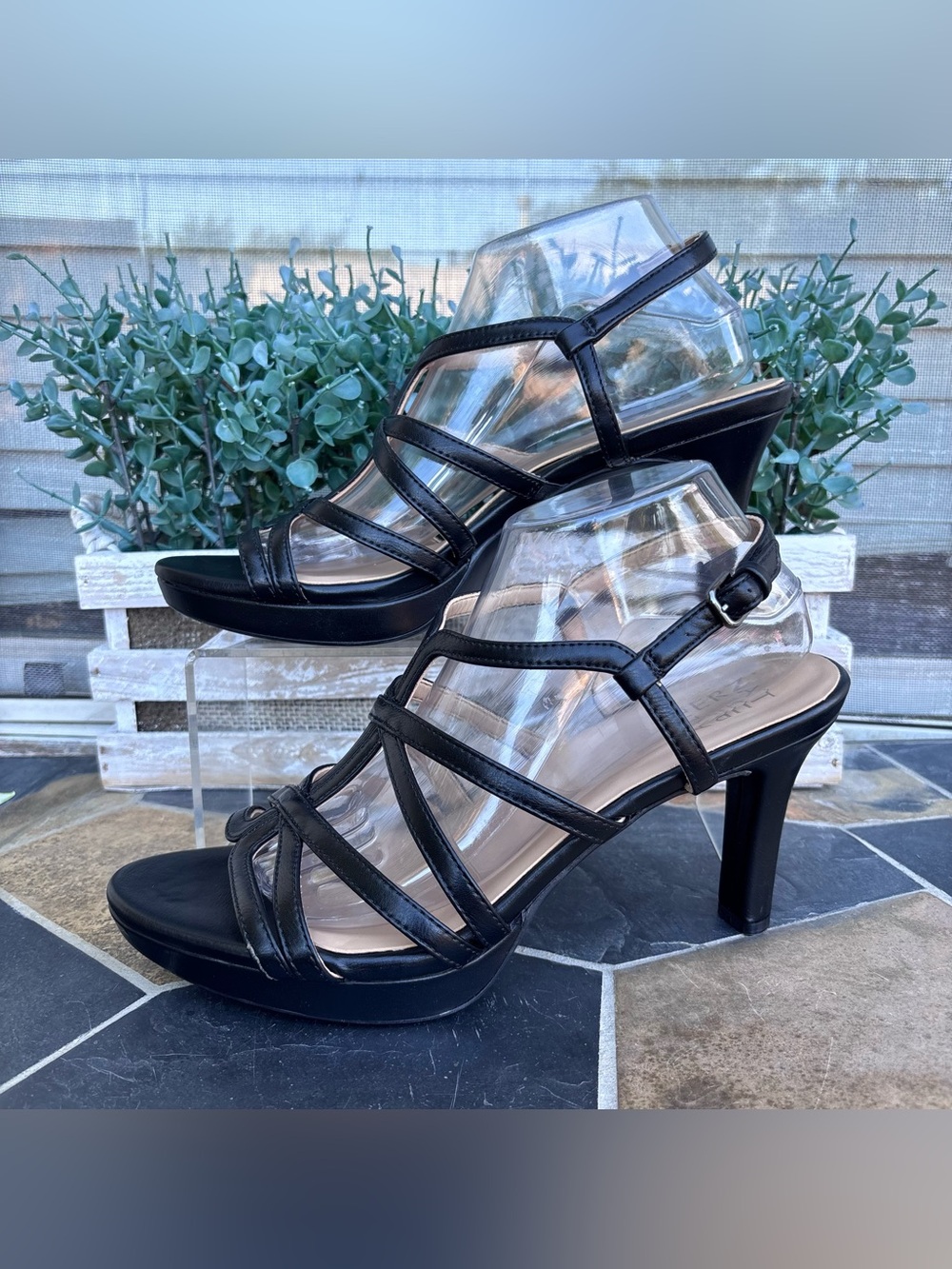 Naturalizer Baylor Sandal